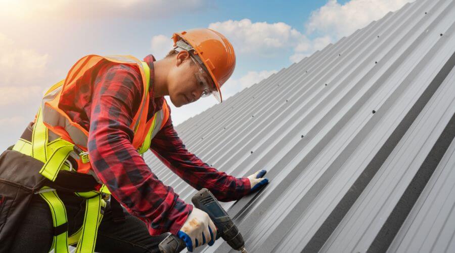 Owens Corning roofing contractor in Aurora, KS